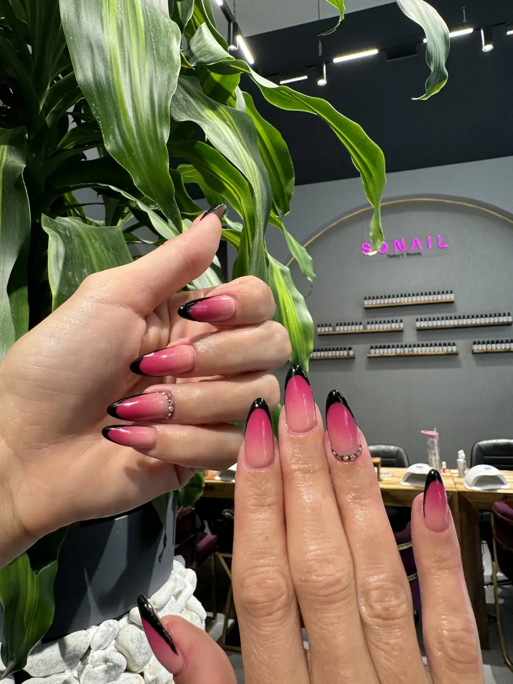 Ombre Nagelkunst, Beispiel 1
